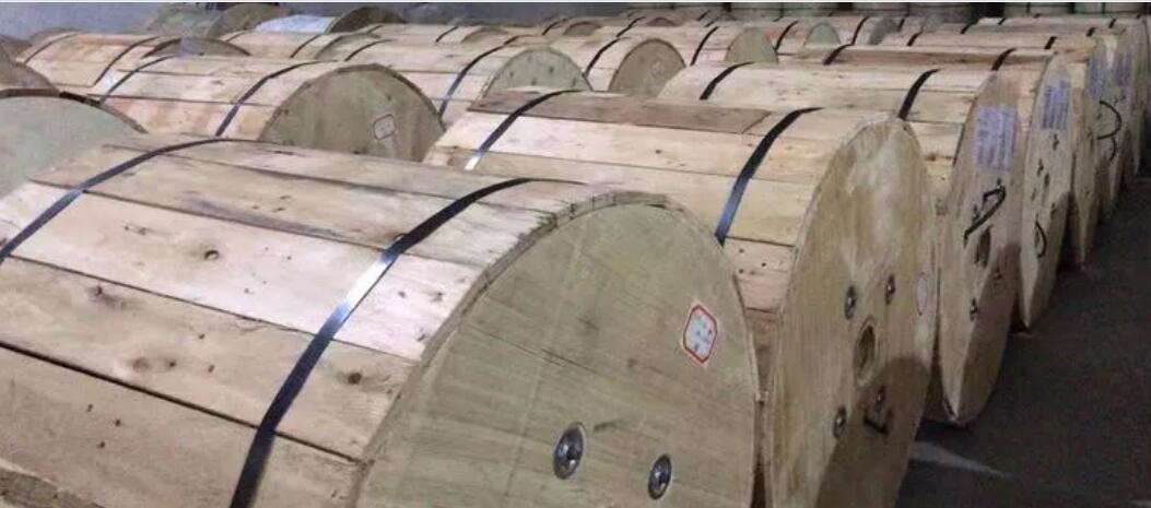 کابل فیبر نوری 12 هسته ای Gyxtw G652D Unitube زره پوش برای کاربردهای هوایی کانالی